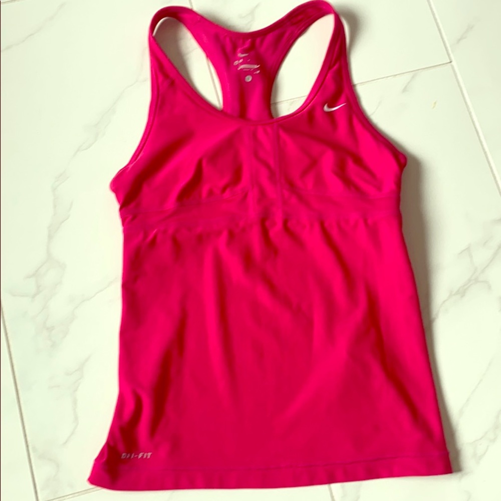 Small NIKE ATHLETIC fitness exercise top